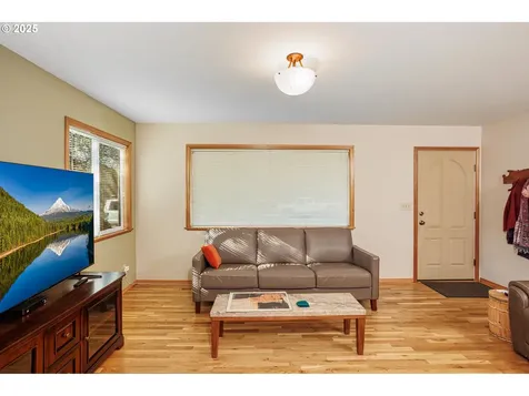 314 N 4th Avenue Ridgefield WA 98642