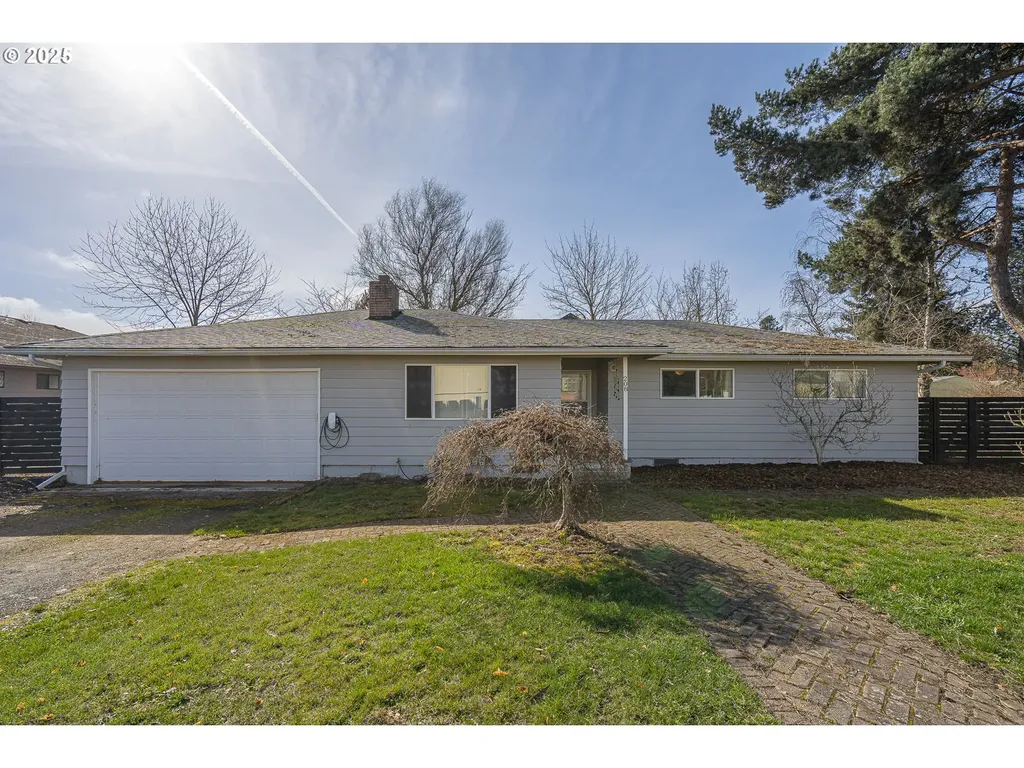 208 SE Jefferson Street Sheridan OR 97378