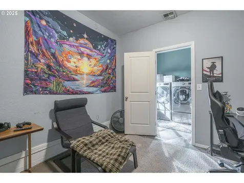 208 SE Jefferson Street Sheridan OR 97378