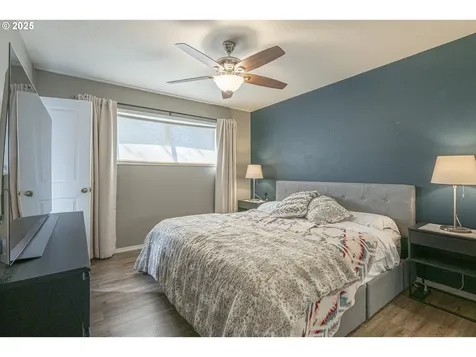 208 SE Jefferson Street Sheridan OR 97378