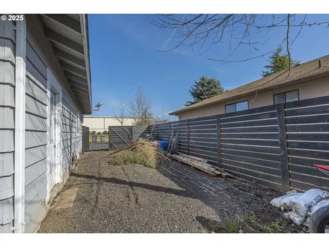 208 SE Jefferson Street Sheridan OR 97378