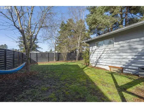 208 SE Jefferson Street Sheridan OR 97378