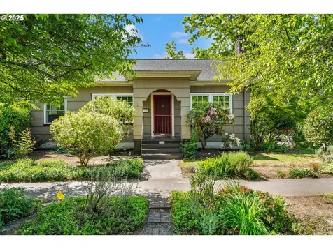 3306 SE Tibbetts Street Portland OR 97202