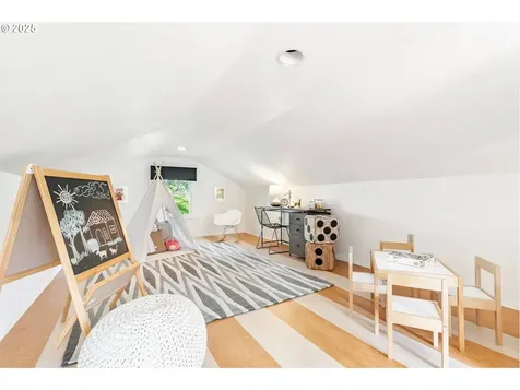 3306 SE Tibbetts Street Portland OR 97202