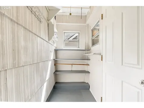 3306 SE Tibbetts Street Portland OR 97202