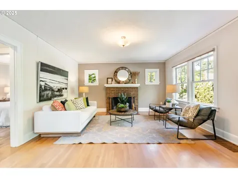 3306 SE Tibbetts Street Portland OR 97202