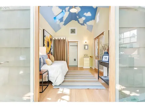 3306 SE Tibbetts Street Portland OR 97202