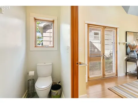 3306 SE Tibbetts Street Portland OR 97202