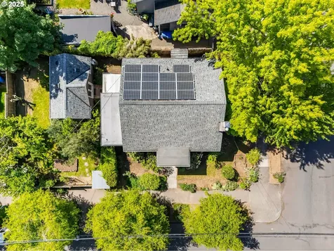 3306 SE Tibbetts Street Portland OR 97202