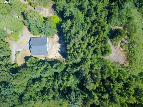 85287 Hemlock Street Florence OR 97439