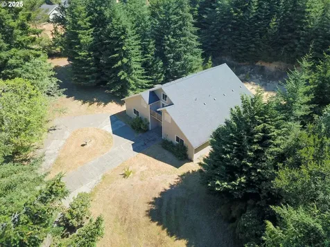85287 Hemlock Street Florence OR 97439