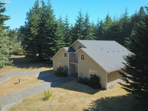 85287 Hemlock Street Florence OR 97439