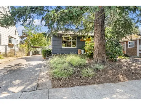 1112 NE 74th Avenue Portland OR 97213