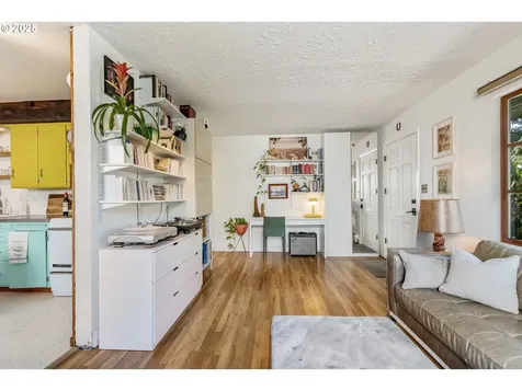 1112 NE 74th Avenue Portland OR 97213