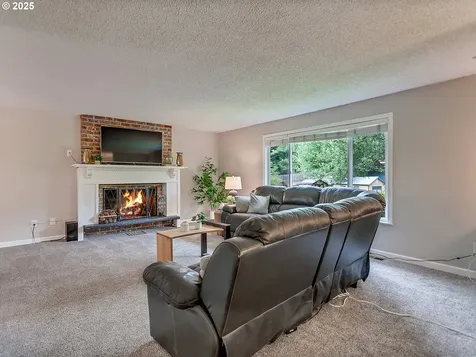 8320 SW Chelan Street Tualatin OR 97062