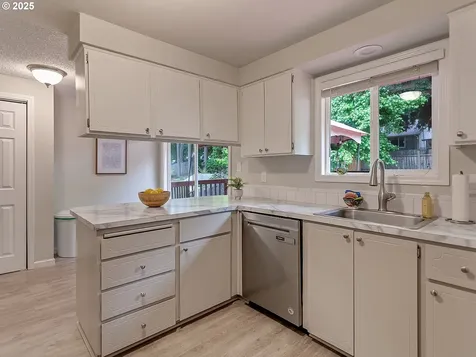 8320 SW Chelan Street Tualatin OR 97062