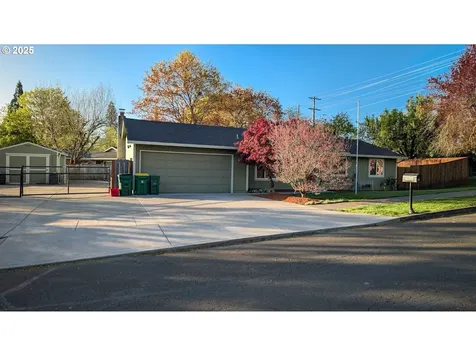 1502 Spring Garden Way Forest Grove OR 97116