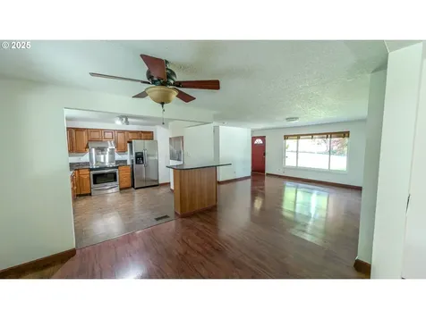 1502 Spring Garden Way Forest Grove OR 97116