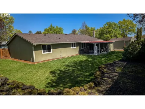 1502 Spring Garden Way Forest Grove OR 97116
