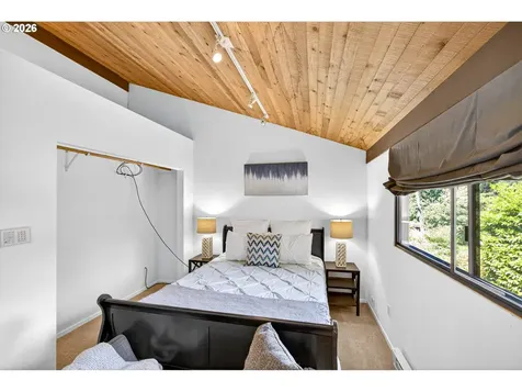9316 SW 8th Drive Portland OR 97219
