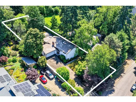 9316 SW 8th Drive Portland OR 97219
