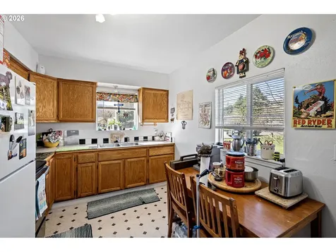 76317 Klohn Road Oakridge OR 97463