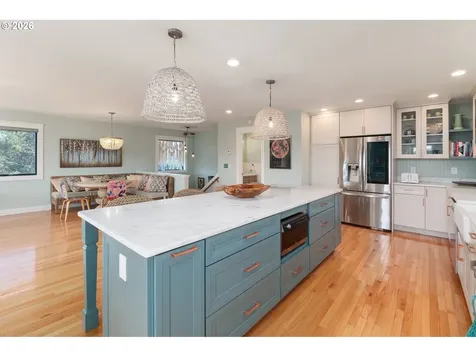1305 Strawberry Drive Bandon OR 97411