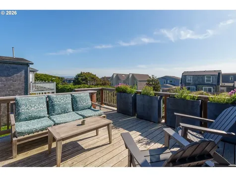 1305 Strawberry Drive Bandon OR 97411