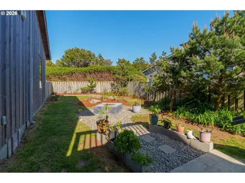 1305 Strawberry Drive Bandon OR 97411