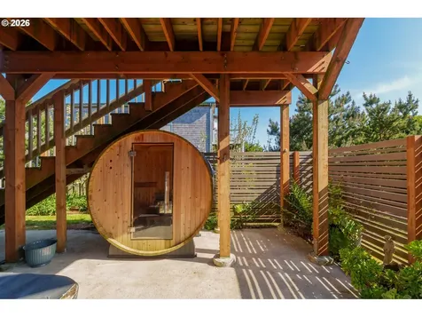 1305 Strawberry Drive Bandon OR 97411