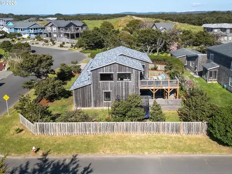 1305 Strawberry Drive Bandon OR 97411