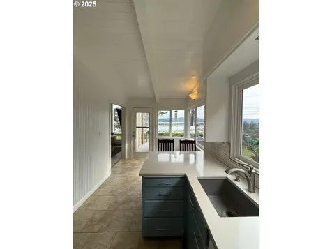 1434 Hillside Court Coos Bay OR 97420