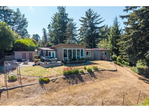1434 Hillside Court Coos Bay OR 97420
