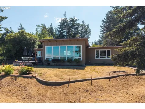1434 Hillside Court Coos Bay OR 97420