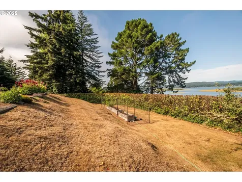 1434 Hillside Court Coos Bay OR 97420