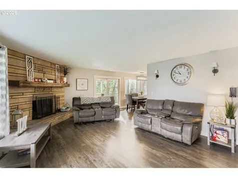 737 SE Palmer Lane Dayton OR 97114