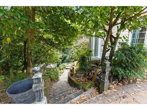 1757 SW Prospect Drive Portland OR 97201