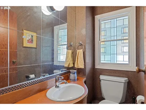 1757 SW Prospect Drive Portland OR 97201