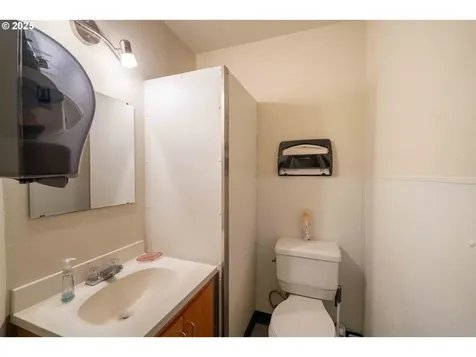 624 Winchester Avenue Winchester Bay OR 97467