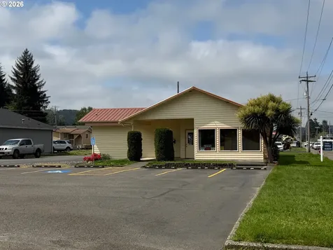 624 Winchester Avenue Winchester Bay OR 97467