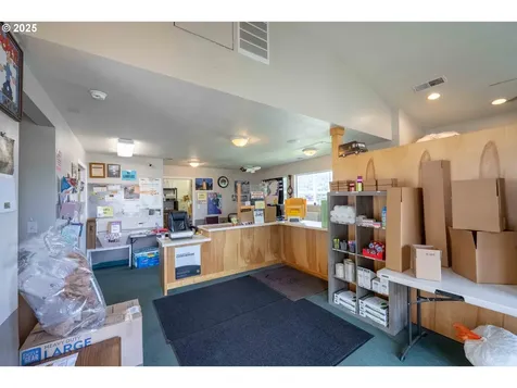 624 Winchester Avenue Winchester Bay OR 97467