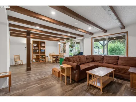 4525 Fox Hollow Road Eugene OR 97405