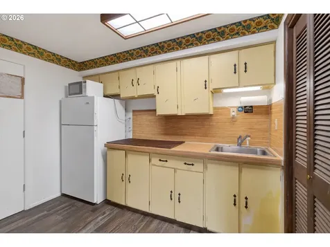 4525 Fox Hollow Road Eugene OR 97405