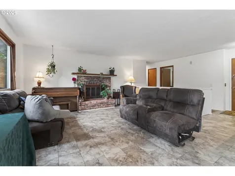 4525 Fox Hollow Road Eugene OR 97405
