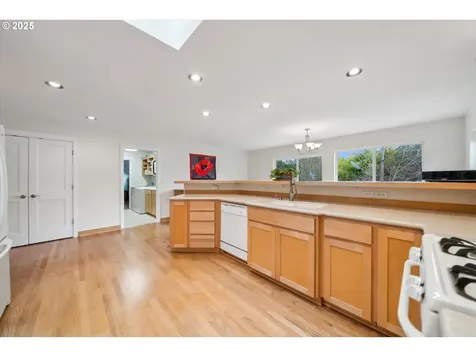 13755 SW Bonnie Brae Court Beaverton OR 97005