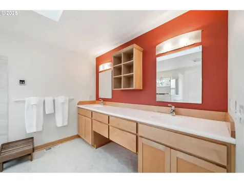 13755 SW Bonnie Brae Court Beaverton OR 97005