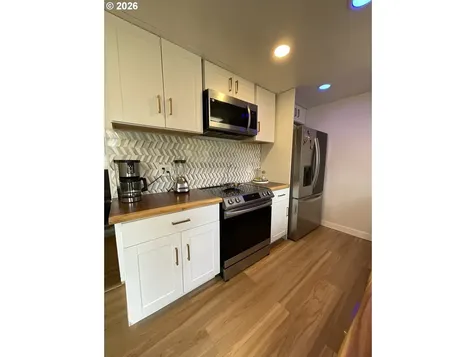 19305 SW York Street Beaverton OR 97003