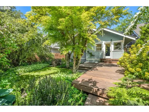 3228 SE Brooklyn Street Portland OR 97202