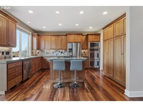 3525 NW Sunset View Terrace Portland OR 97229