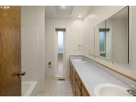 2921 SE Brian Street Hillsboro OR 97123